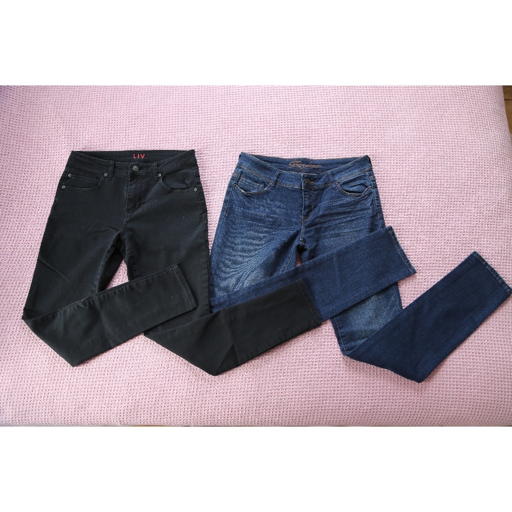 Bundle: Delia! Jeans, Size 8 (2)